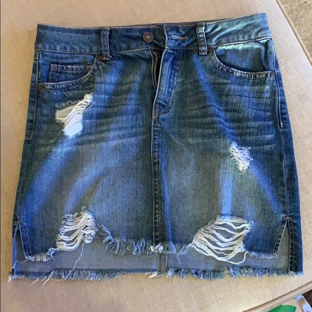 Ripped denim skirt